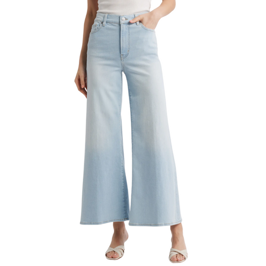Le Palazzo Crop Float - BH&Co